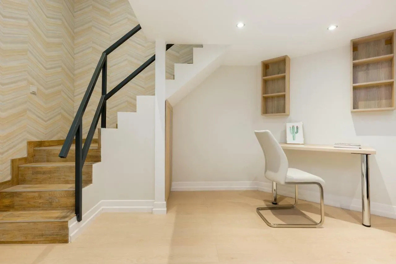 F15 Falk Apartment Budapeşte