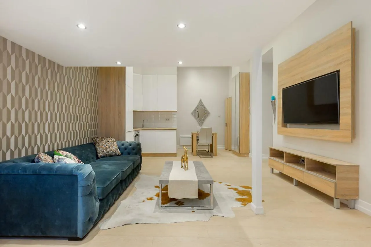 F15 Falk Apartment Budapest